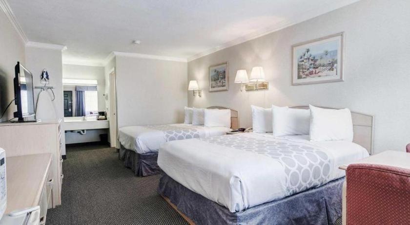 ואן הורן Econo Lodge מראה חיצוני תמונה