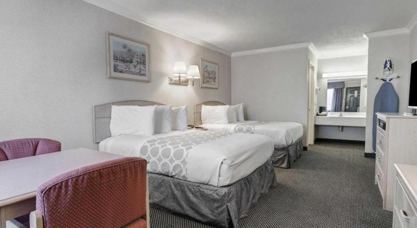 ואן הורן Econo Lodge מראה חיצוני תמונה