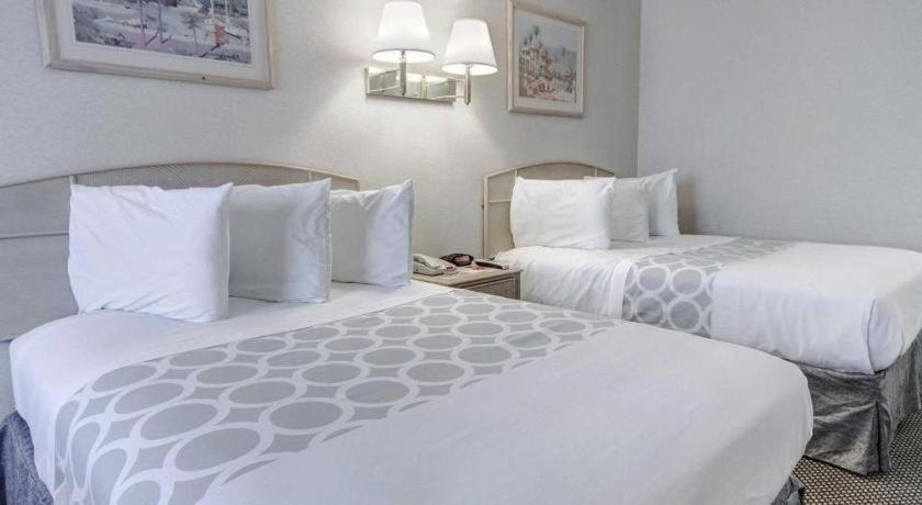 ואן הורן Econo Lodge מראה חיצוני תמונה