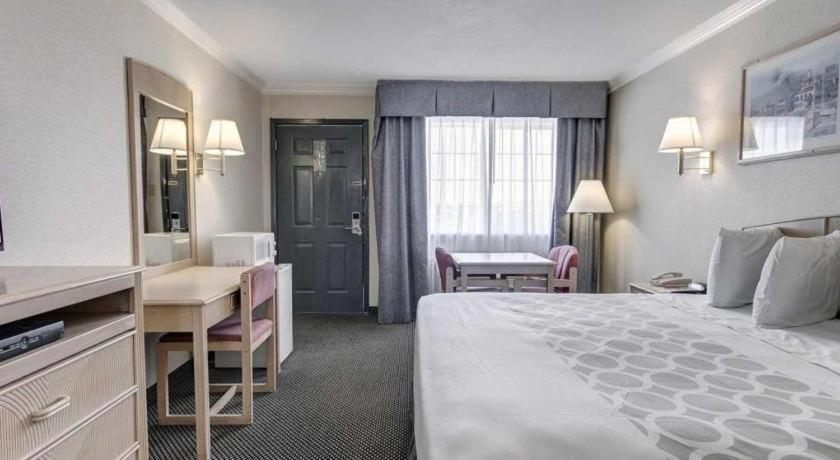 ואן הורן Econo Lodge מראה חיצוני תמונה