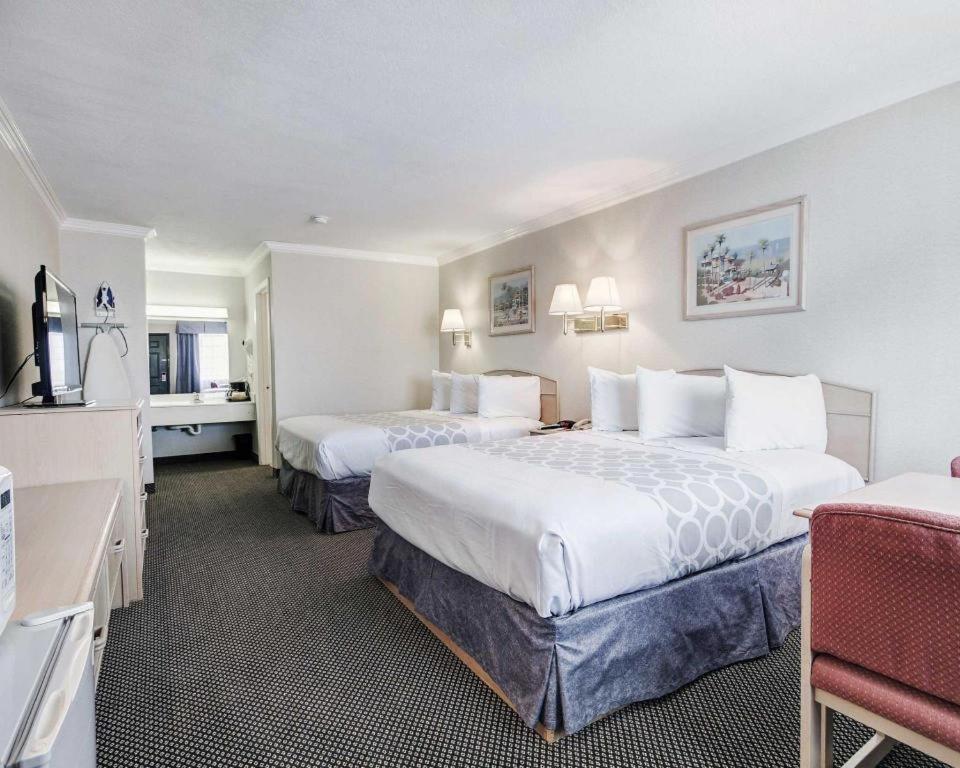 ואן הורן Econo Lodge מראה חיצוני תמונה