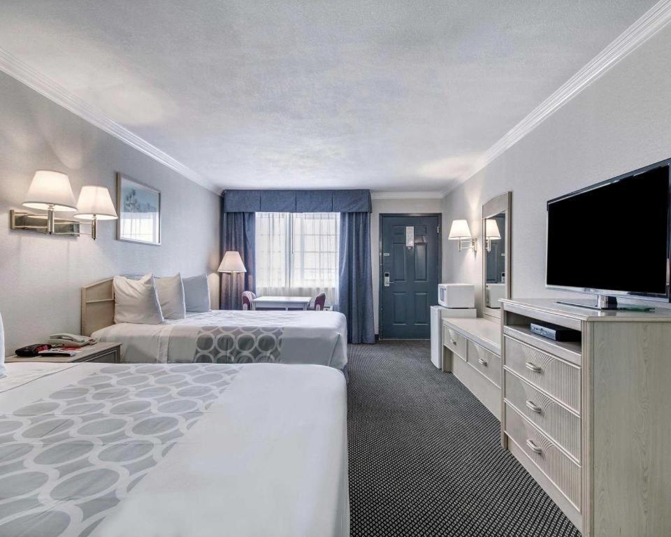 ואן הורן Econo Lodge מראה חיצוני תמונה