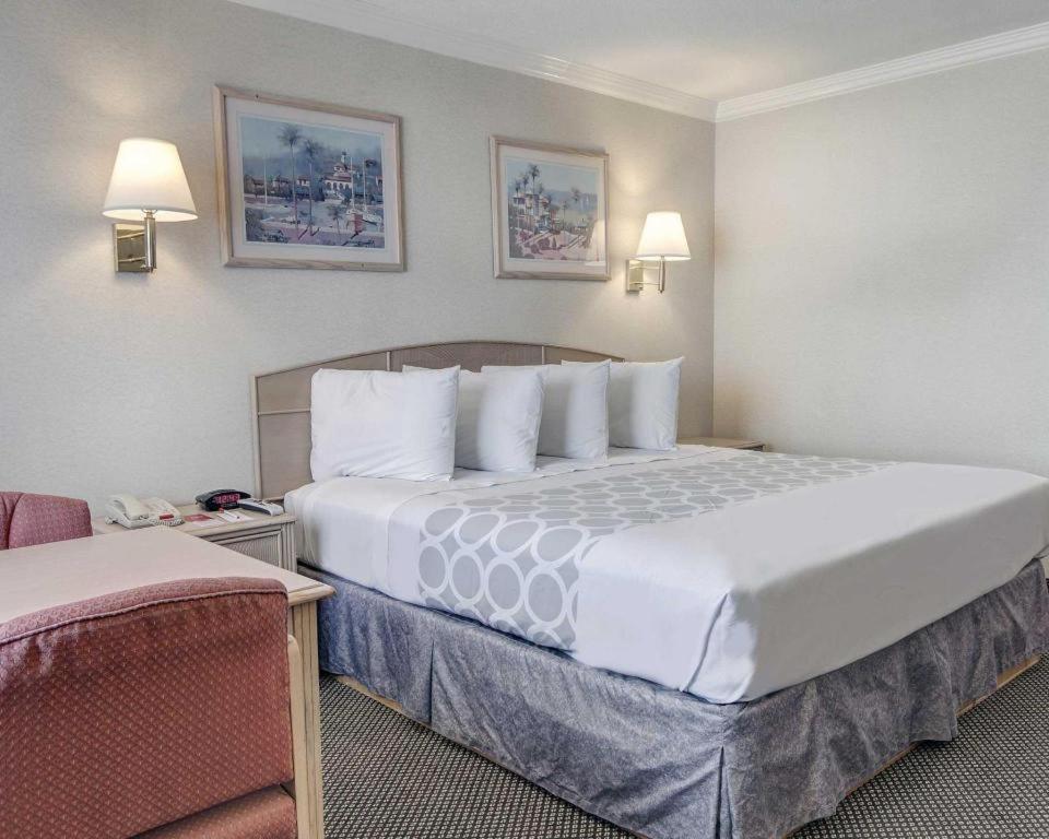 ואן הורן Econo Lodge מראה חיצוני תמונה
