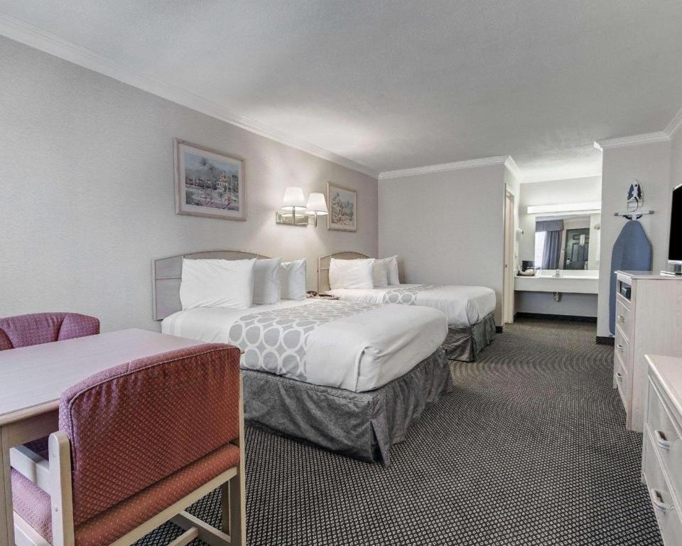 ואן הורן Econo Lodge מראה חיצוני תמונה